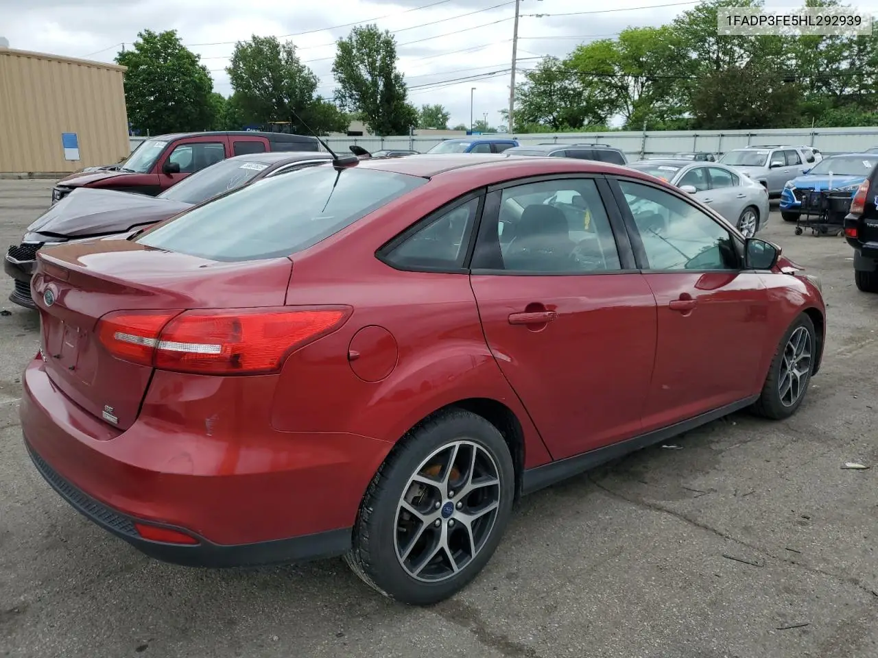 2017 Ford Focus Se VIN: 1FADP3FE5HL292939 Lot: 56386105
