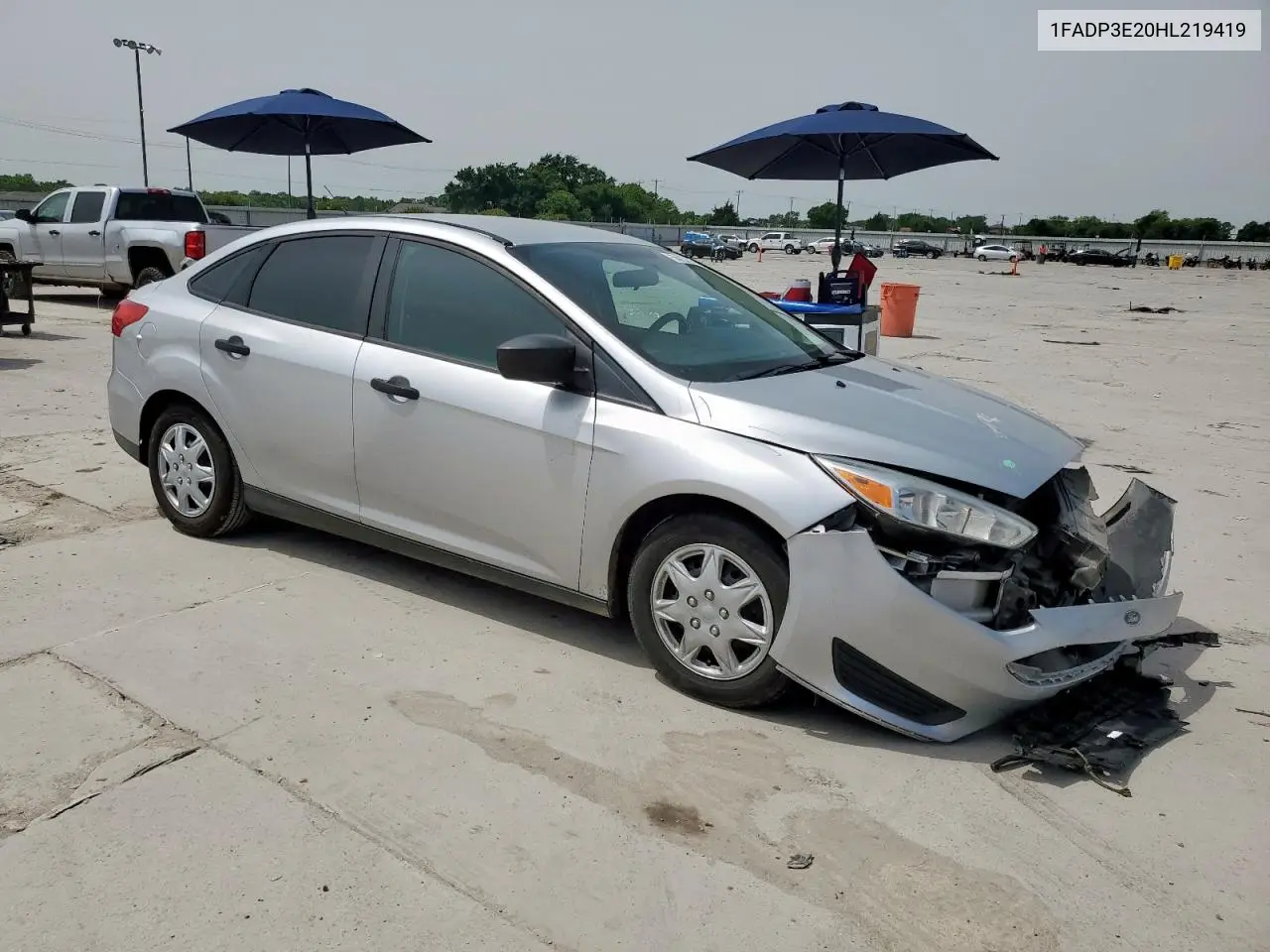 2017 Ford Focus S VIN: 1FADP3E20HL219419 Lot: 56737335