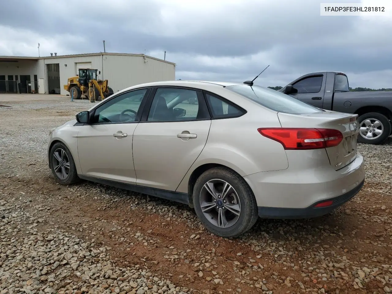 2017 Ford Focus Se VIN: 1FADP3FE3HL281812 Lot: 62783295