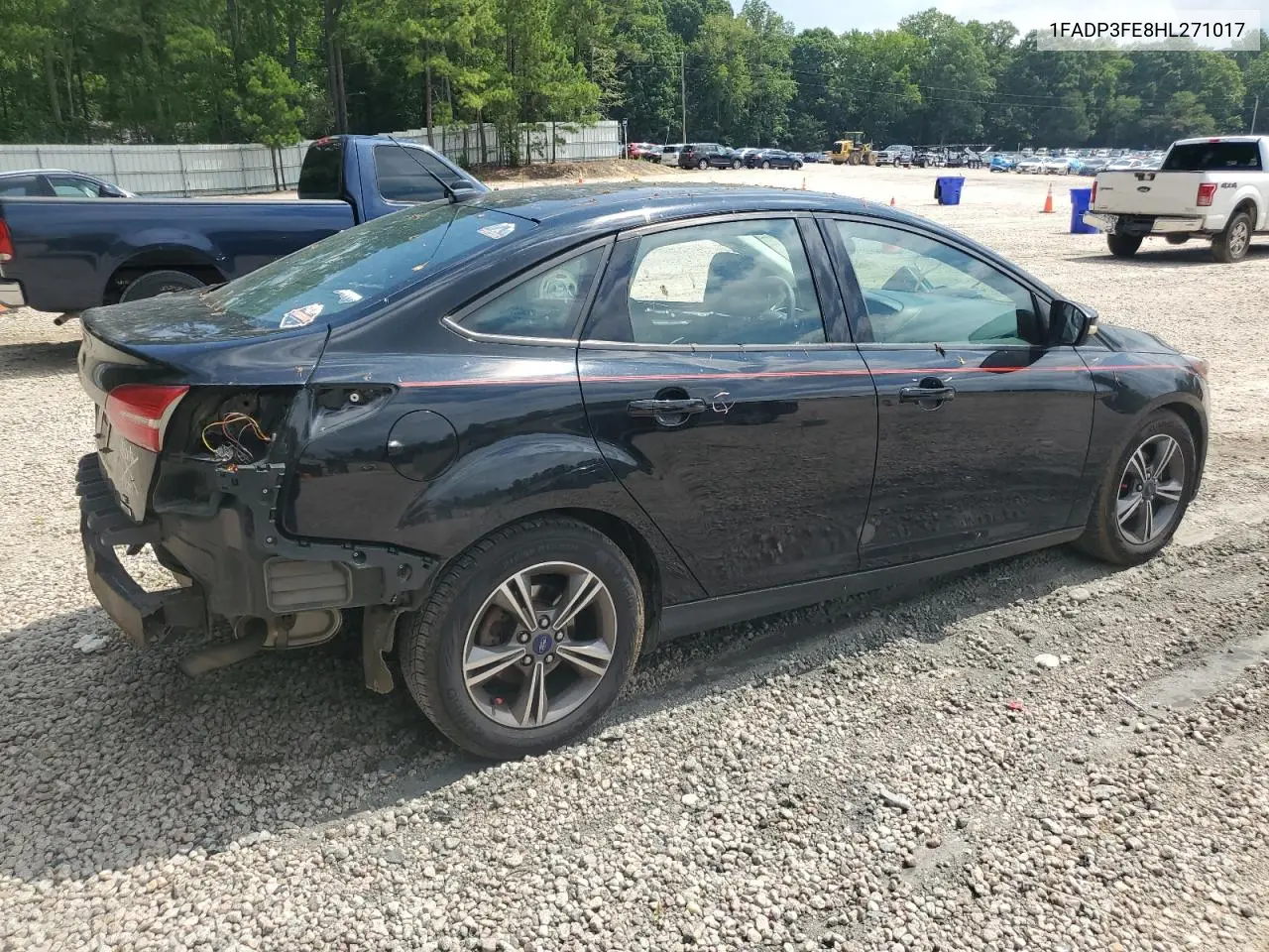 2017 Ford Focus Se VIN: 1FADP3FE8HL271017 Lot: 62840185