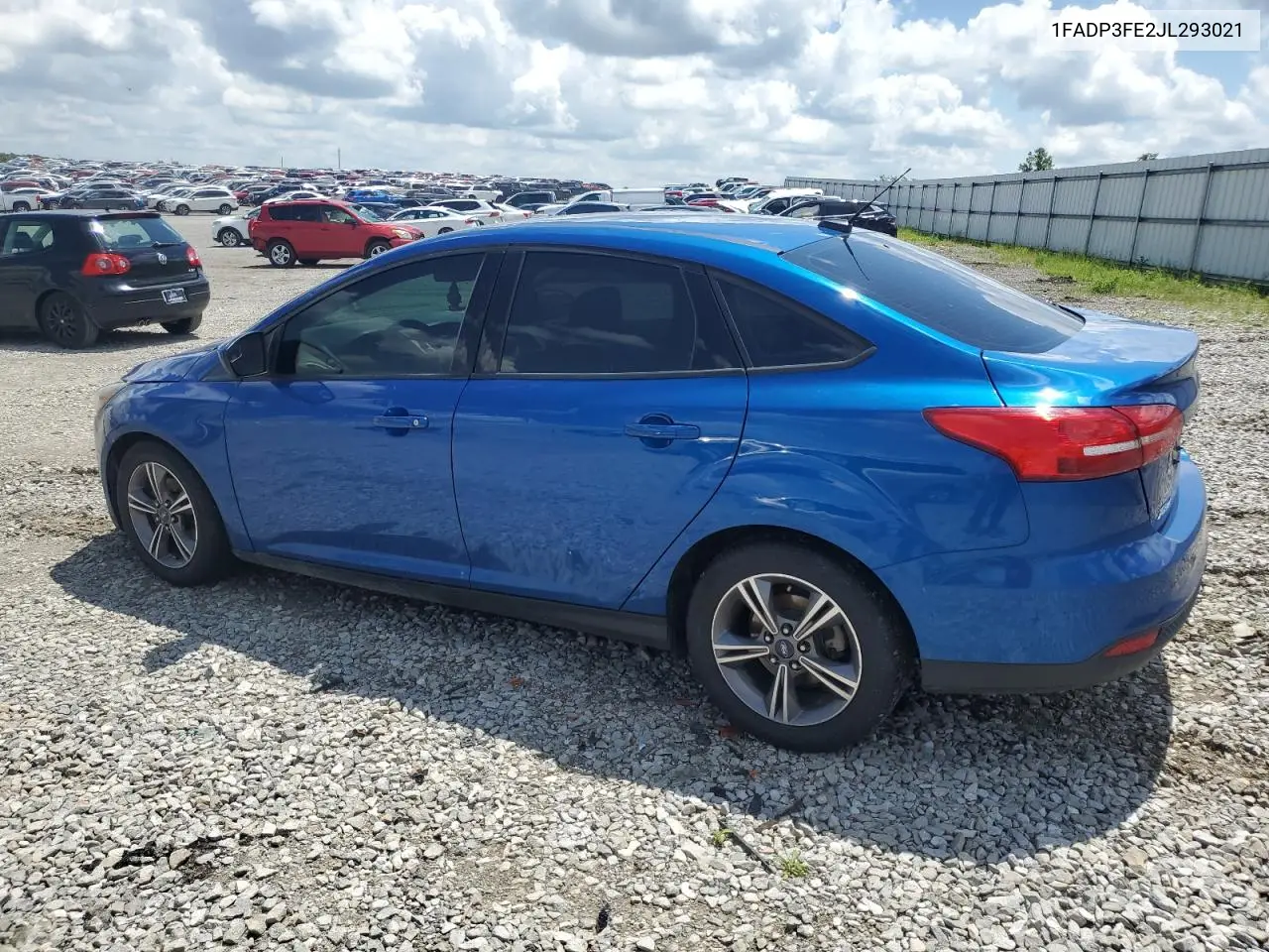 2018 Ford Focus Se VIN: 1FADP3FE2JL293021 Lot: 56907095