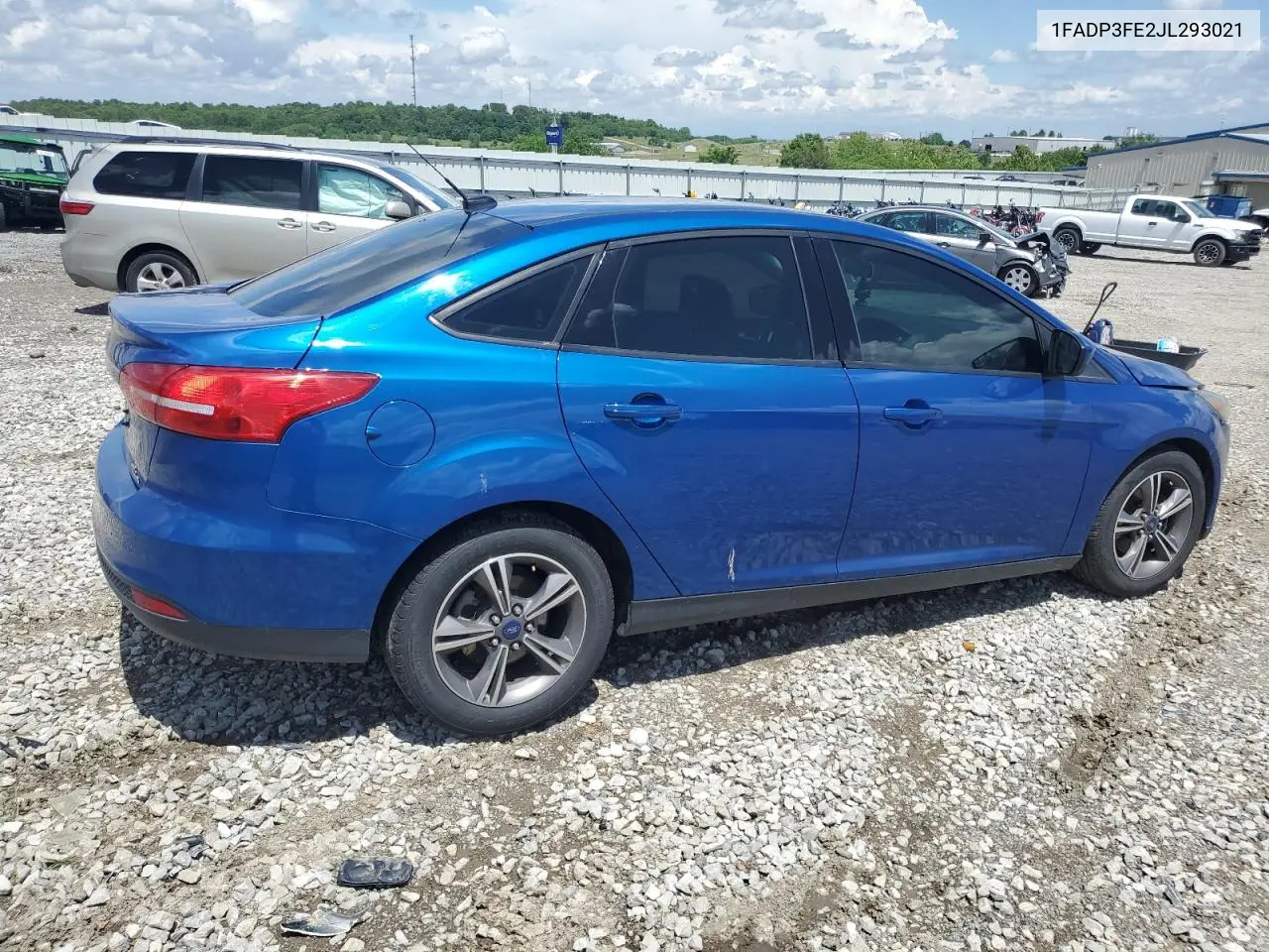 2018 Ford Focus Se VIN: 1FADP3FE2JL293021 Lot: 56907095