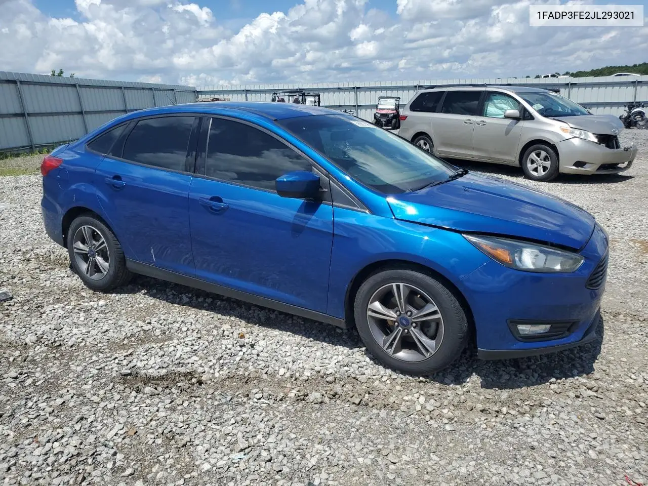 2018 Ford Focus Se VIN: 1FADP3FE2JL293021 Lot: 56907095