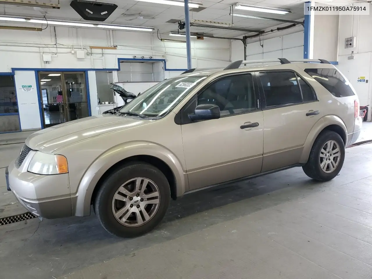 2005 Ford Freestyle Se VIN: 1FMZK01195GA75914 Lot: 62560335