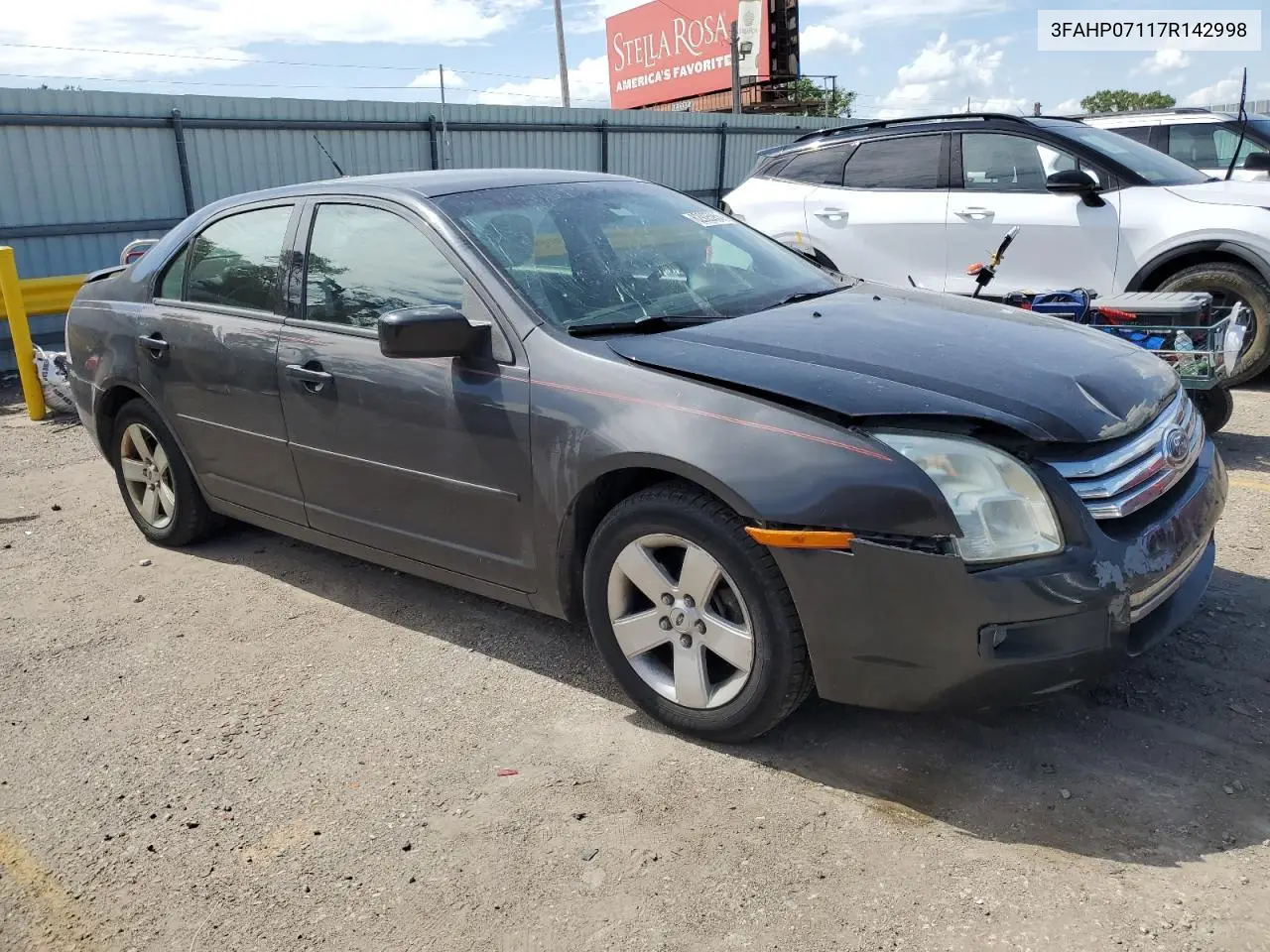 2007 Ford Fusion Se VIN: 3FAHP07117R142998 Lot: 62925955