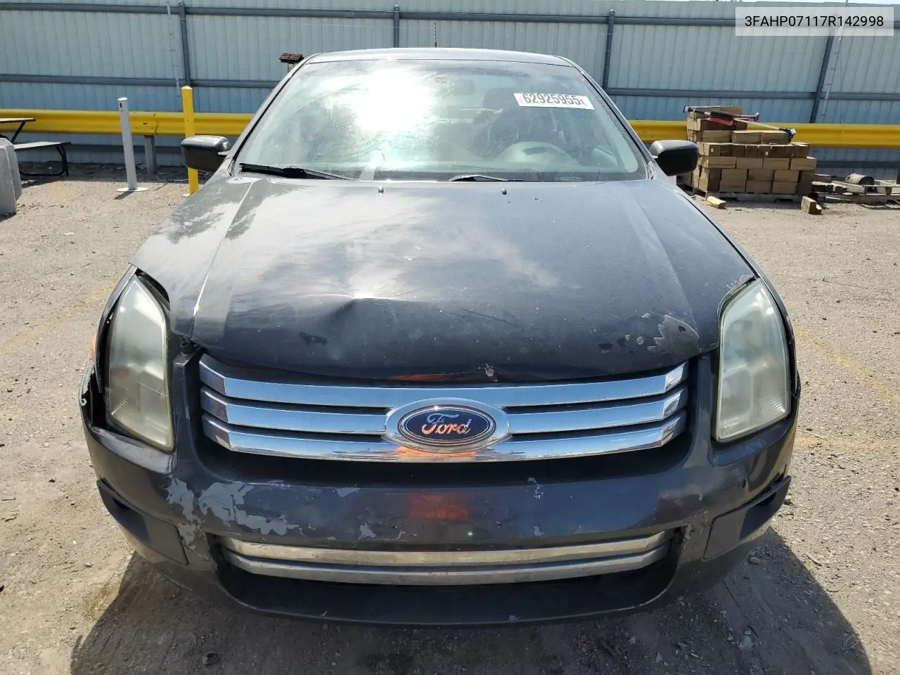 2007 Ford Fusion Se VIN: 3FAHP07117R142998 Lot: 62925955