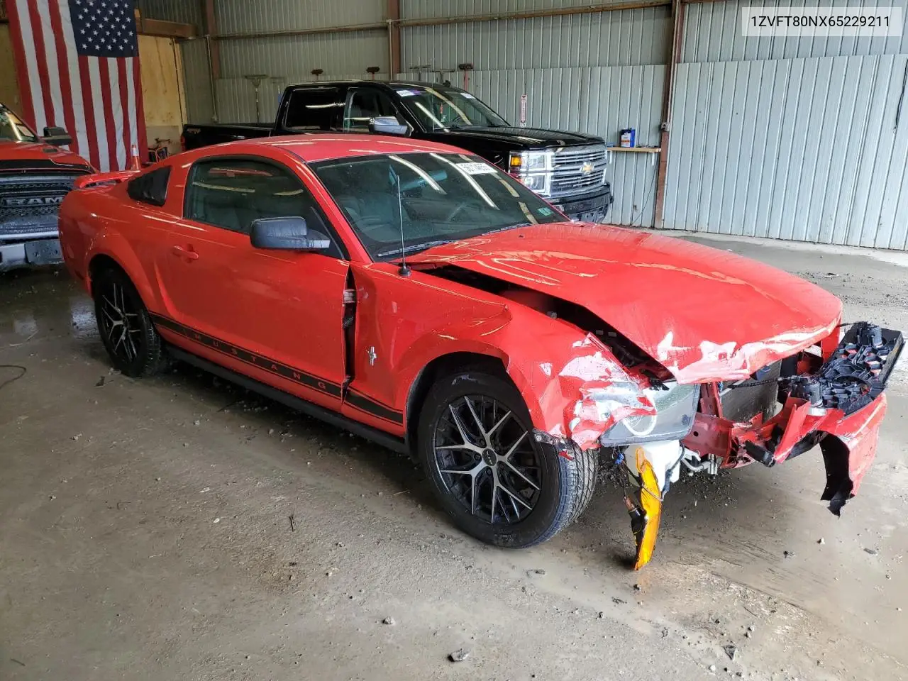 2006 Ford Mustang VIN: 1ZVFT80NX65229211 Lot: 56714655