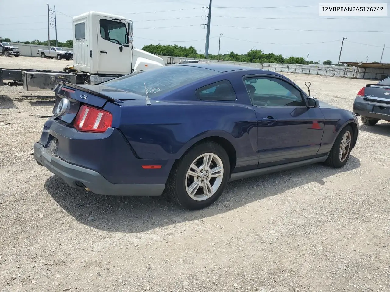 2010 Ford Mustang VIN: 1ZVBP8AN2A5176742 Lot: 56348625