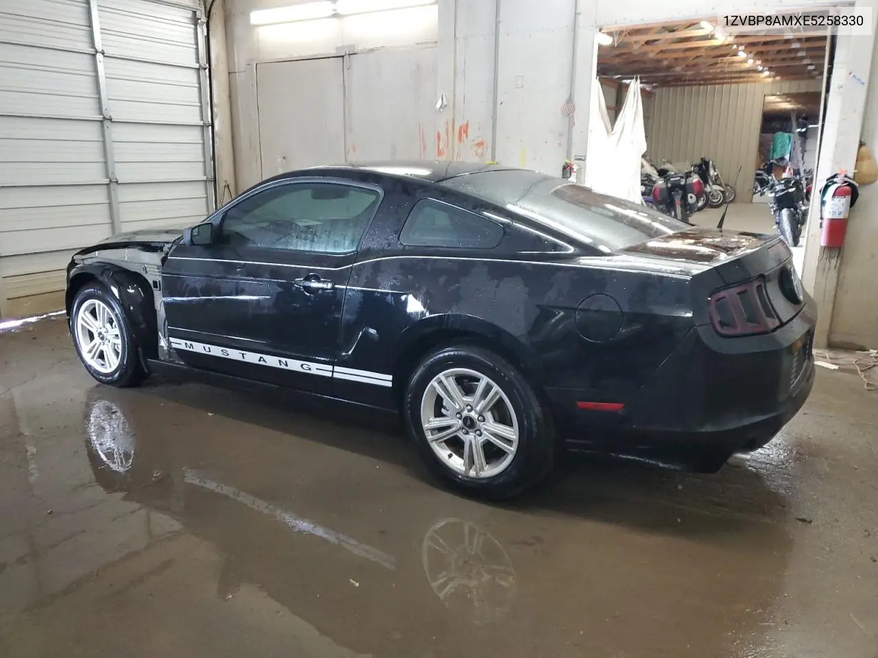 2014 Ford Mustang VIN: 1ZVBP8AMXE5258330 Lot: 56638925