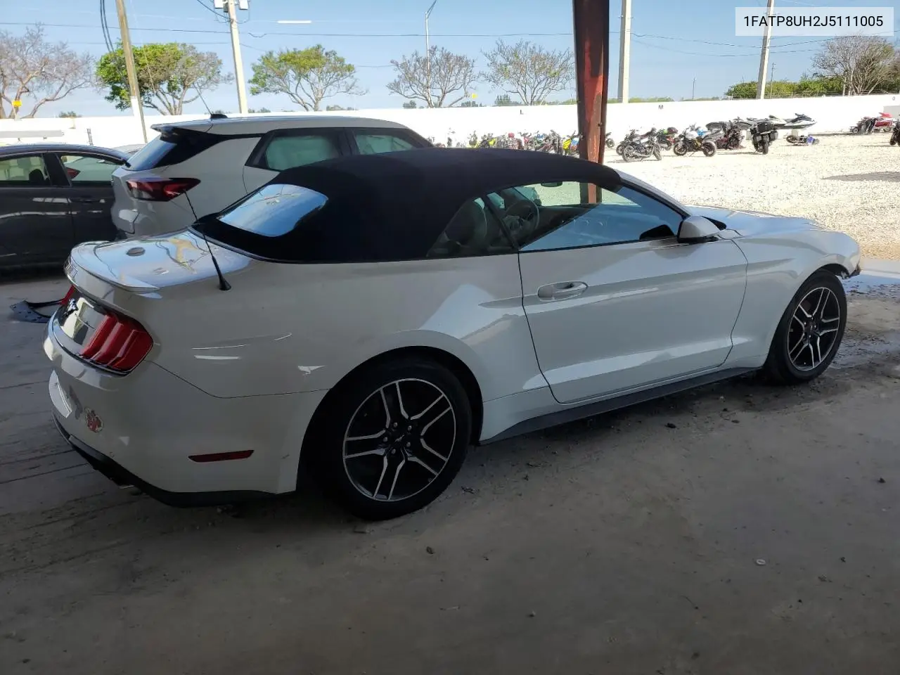 2018 Ford Mustang VIN: 1FATP8UH2J5111005 Lot: 56922055
