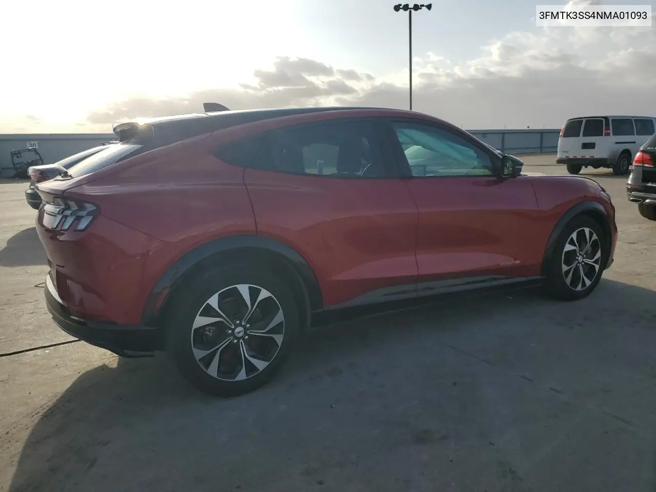 2022 Ford Mustang Mach-E Premium VIN: 3FMTK3SS4NMA01093 Lot: 48062625