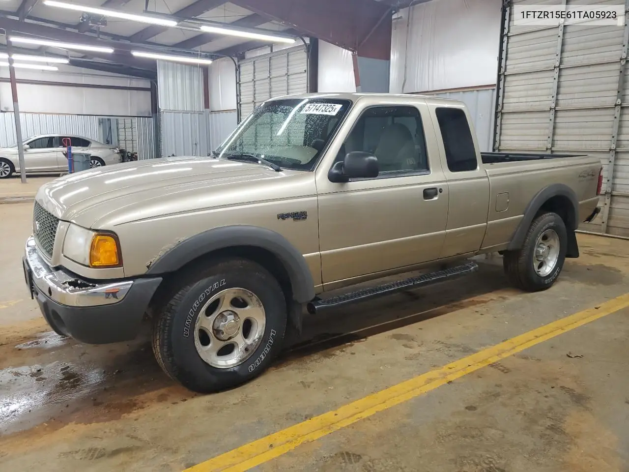 2001 Ford Ranger Super Cab VIN: 1FTZR15E61TA05923 Lot: 57147325