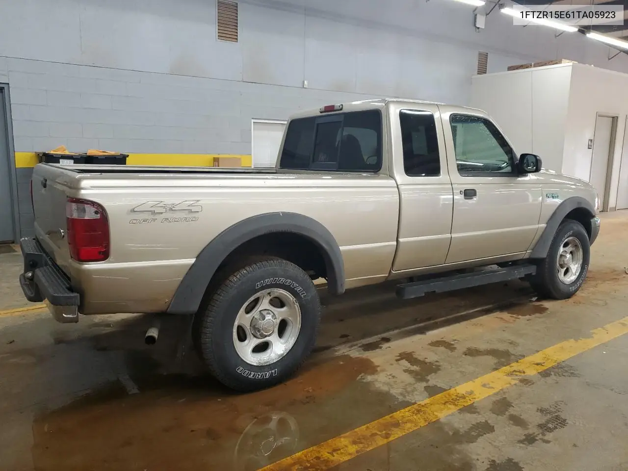 2001 Ford Ranger Super Cab VIN: 1FTZR15E61TA05923 Lot: 57147325