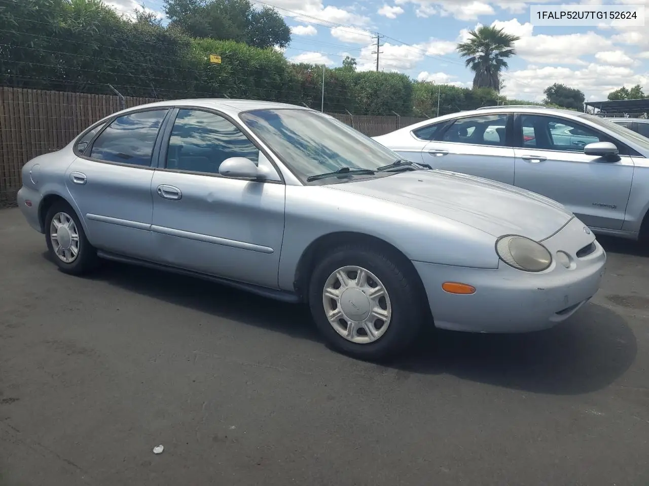 1996 Ford Taurus Gl VIN: 1FALP52U7TG152624 Lot: 56977675