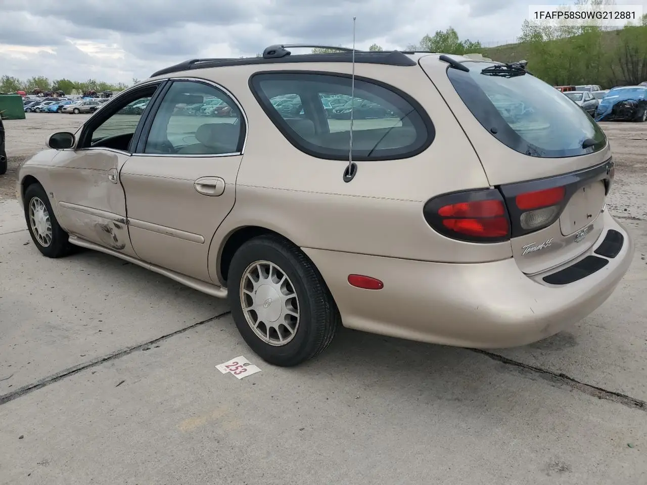1998 Ford Taurus Se Comfort VIN: 1FAFP58S0WG212881 Lot: 56220585