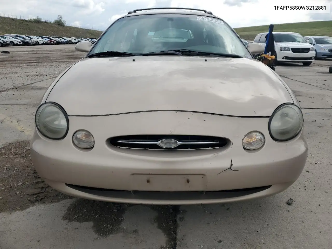 1998 Ford Taurus Se Comfort VIN: 1FAFP58S0WG212881 Lot: 56220585