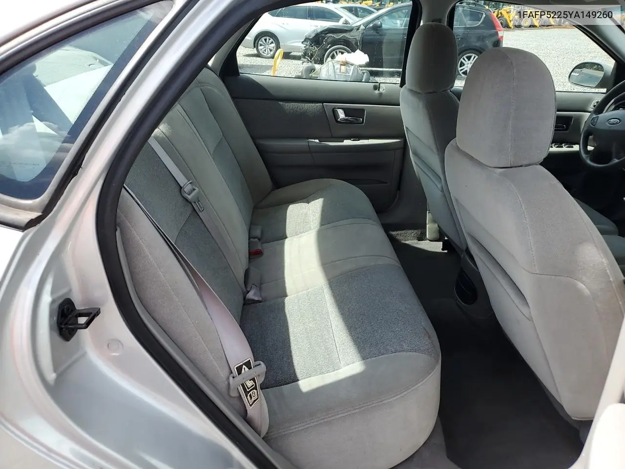 2000 Ford Taurus Lx VIN: 1FAFP5225YA149260 Lot: 62939945