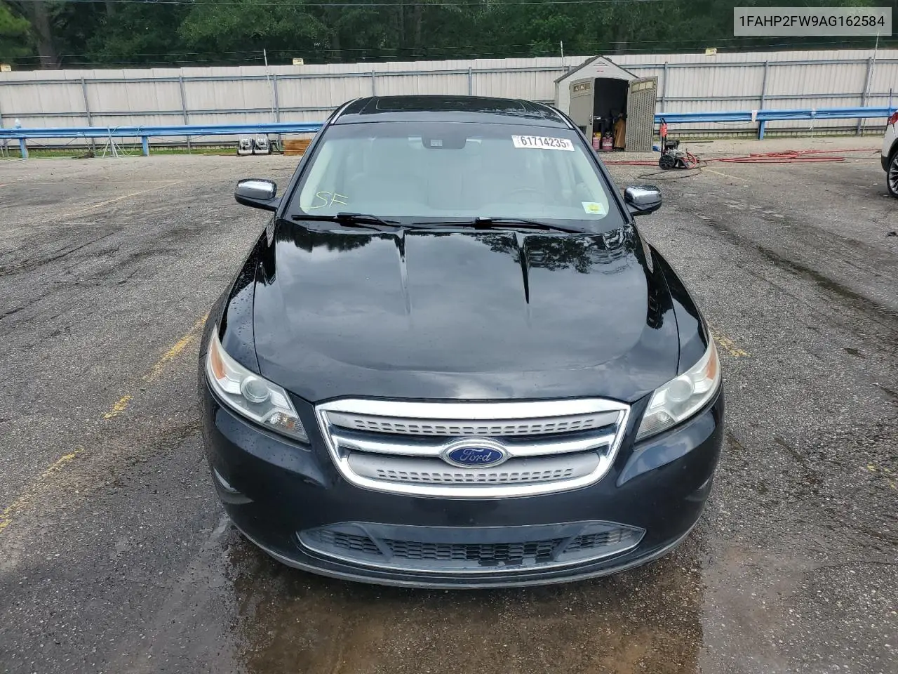 2010 Ford Taurus Limited VIN: 1FAHP2FW9AG162584 Lot: 61714235