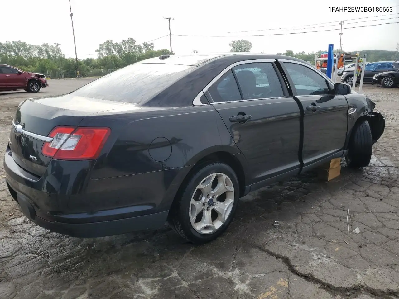 2011 Ford Taurus Sel VIN: 1FAHP2EW0BG186663 Lot: 60902315