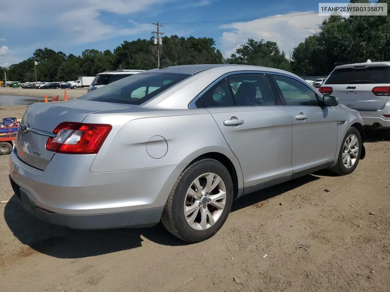 2011 Ford Taurus Sel VIN: 1FAHP2EW5BG135871 Lot: 62603325