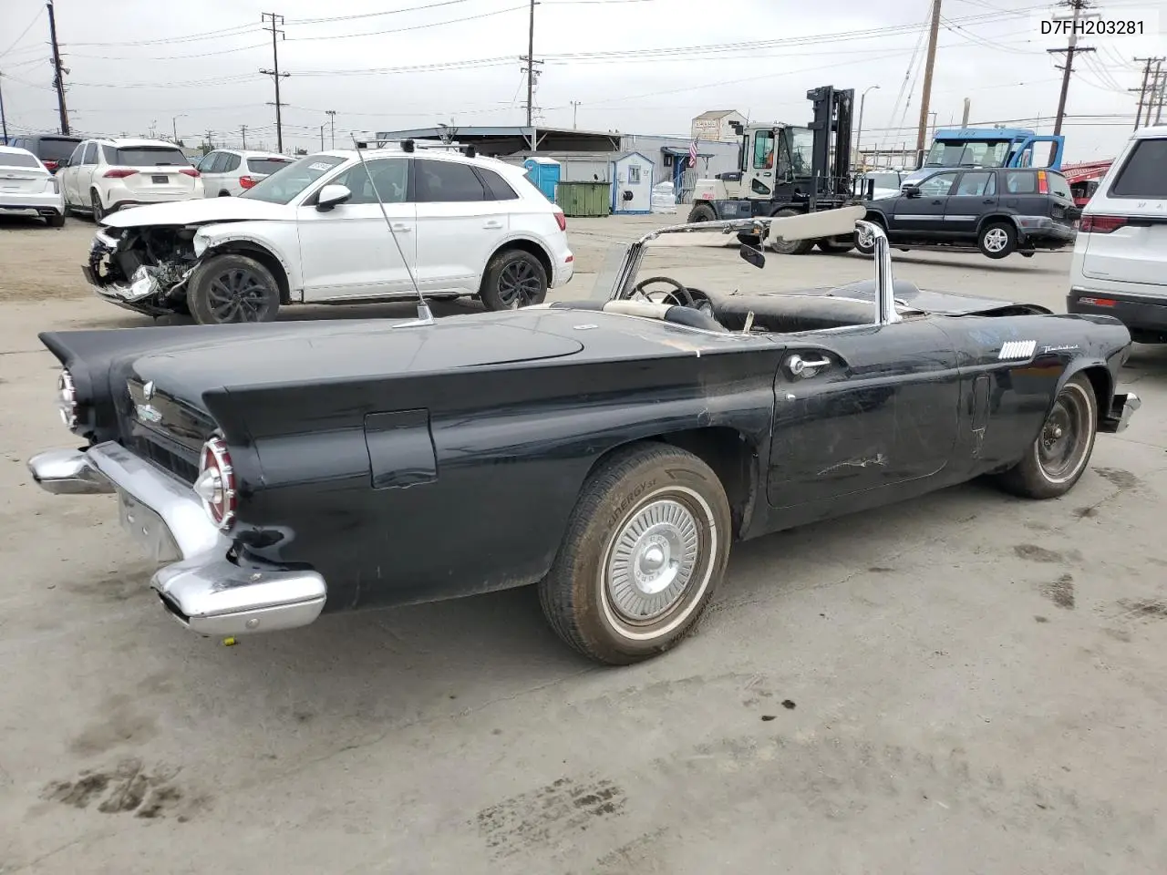1957 Ford T-Bird VIN: D7FH203281 Lot: 55097805