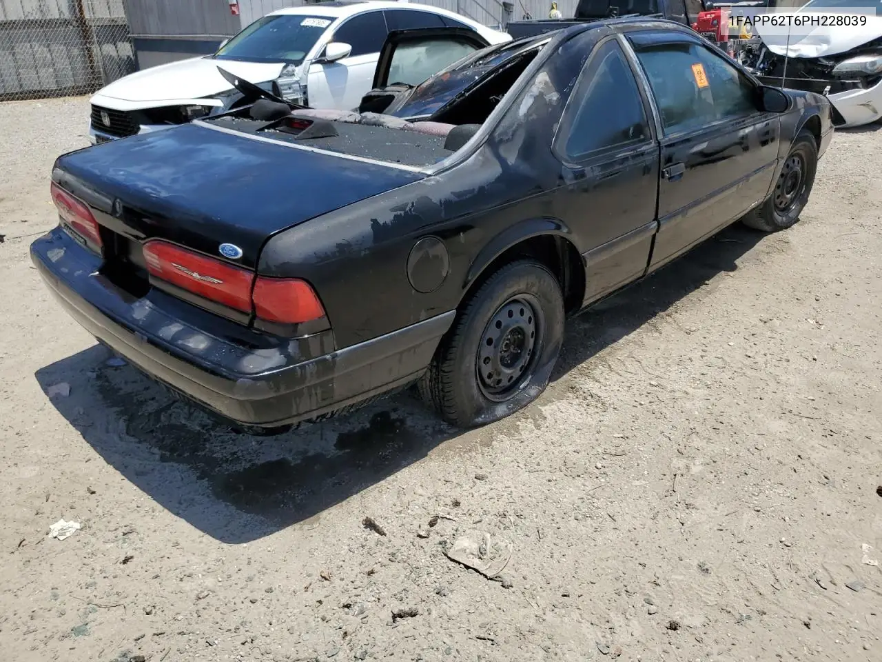 1993 Ford Thunderbird Lx VIN: 1FAPP62T6PH228039 Lot: 61498325