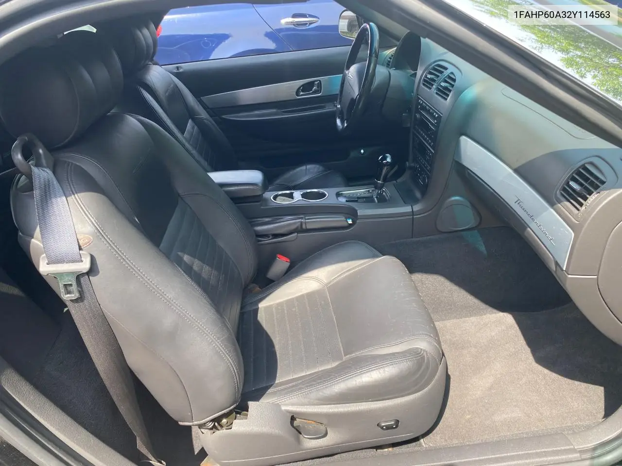 2002 Ford Thunderbird VIN: 1FAHP60A32Y114563 Lot: 61160805