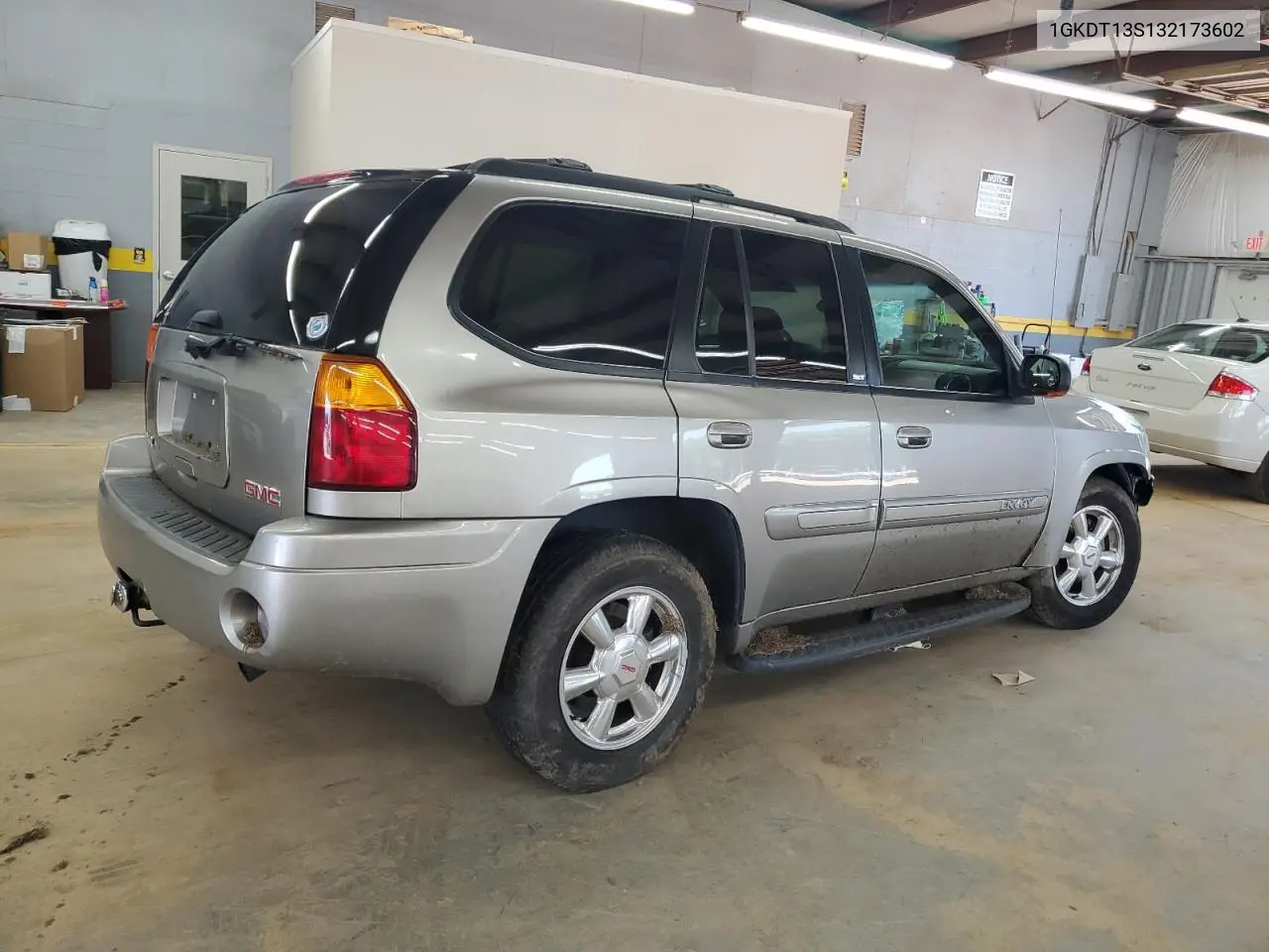 2003 GMC Envoy VIN: 1GKDT13S132173602 Lot: 65701195