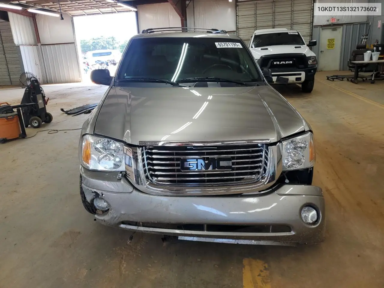 2003 GMC Envoy VIN: 1GKDT13S132173602 Lot: 65701195