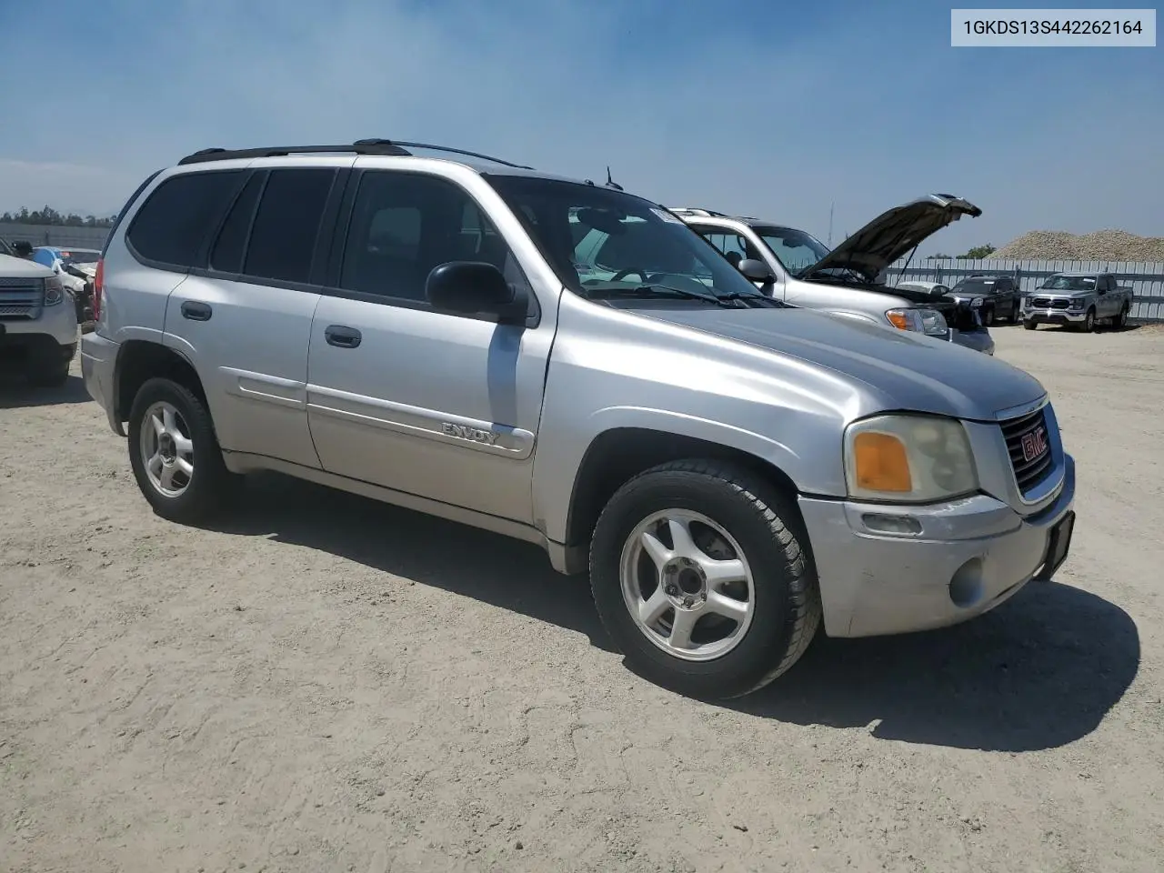 2004 GMC Envoy VIN: 1GKDS13S442262164 Lot: 61822915