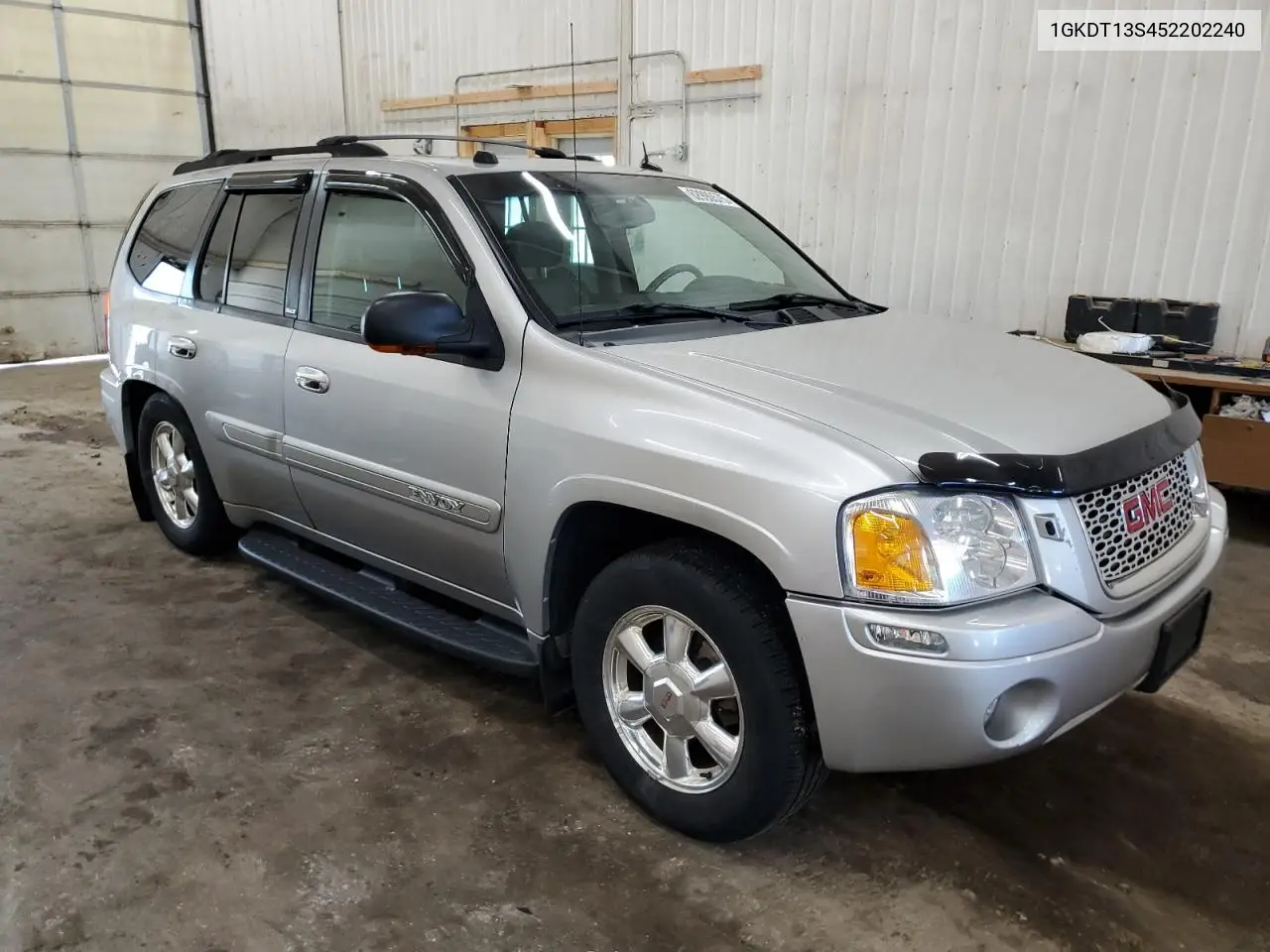 2005 GMC Envoy VIN: 1GKDT13S452202240 Lot: 62990575