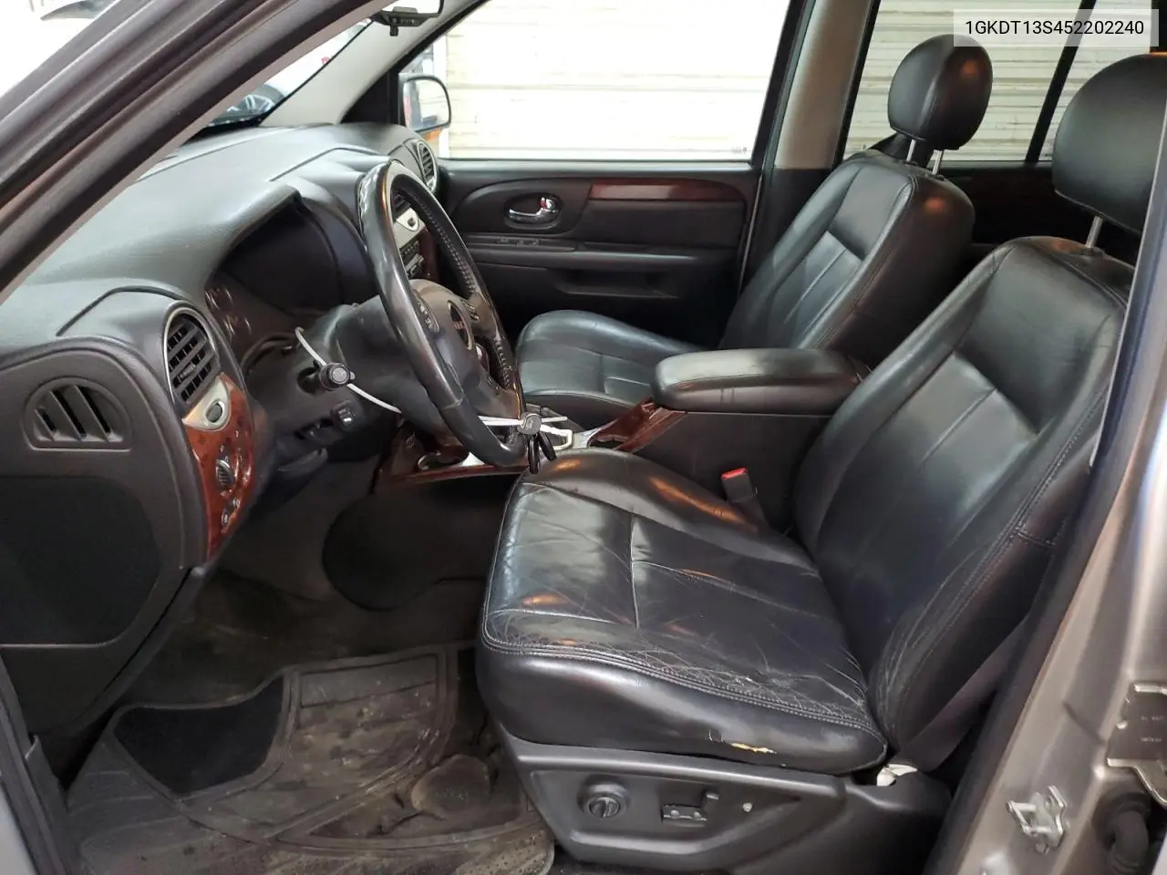 2005 GMC Envoy VIN: 1GKDT13S452202240 Lot: 62990575