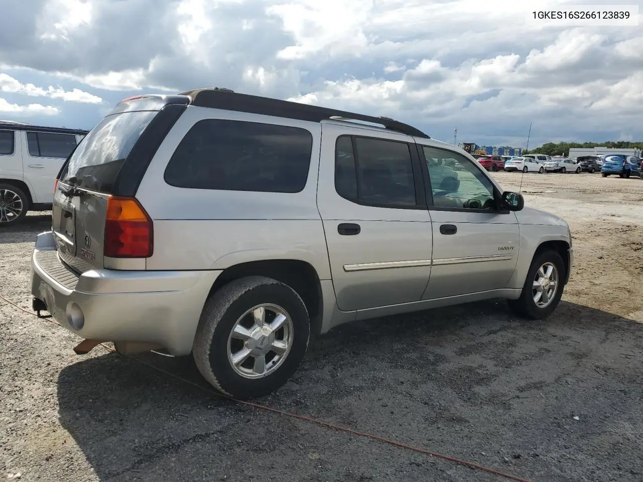 2006 GMC Envoy Xl VIN: 1GKES16S266123839 Lot: 55923665