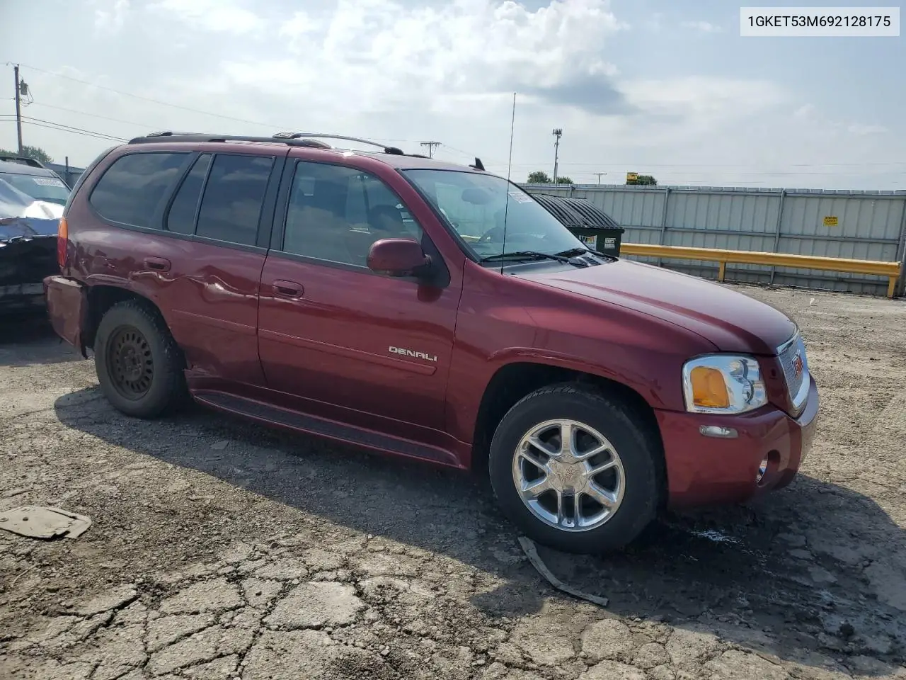 2009 GMC Envoy Denali VIN: 1GKET53M692128175 Lot: 65981355