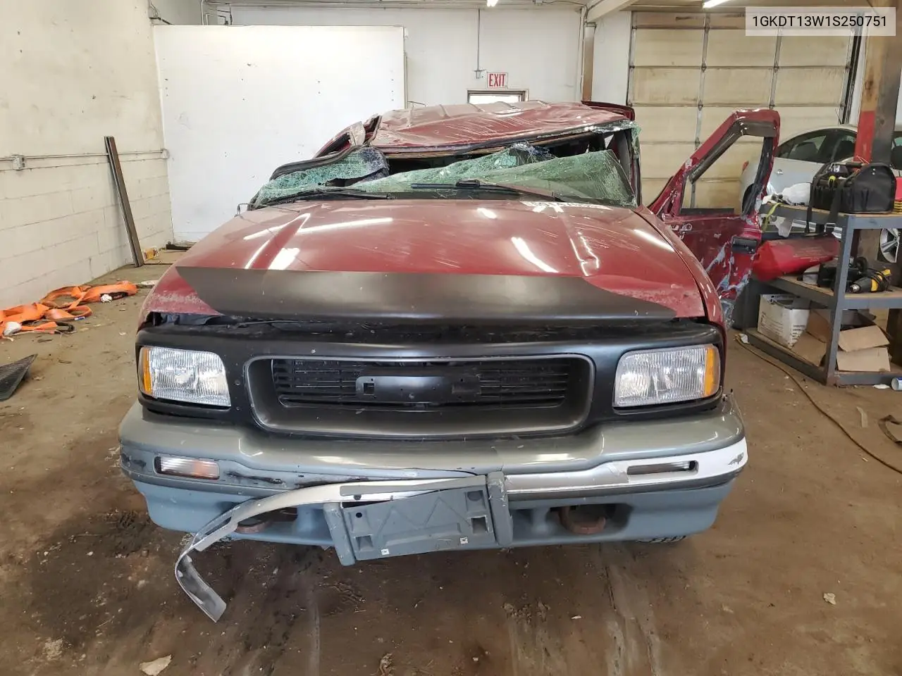 1995 GMC Jimmy VIN: 1GKDT13W1S250751 Lot: 59147055