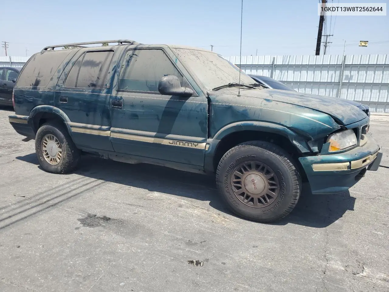 1996 GMC Jimmy VIN: 1GKDT13W8T2562644 Lot: 61973555
