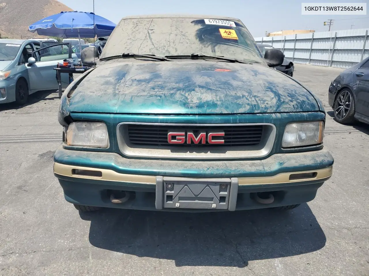 1996 GMC Jimmy VIN: 1GKDT13W8T2562644 Lot: 61973555