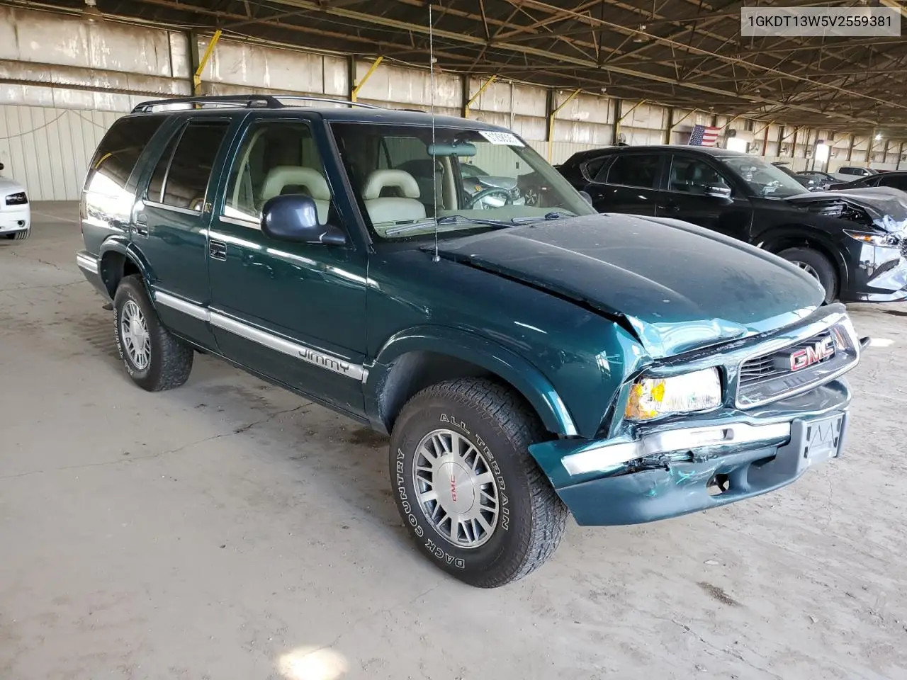 1997 GMC Jimmy VIN: 1GKDT13W5V2559381 Lot: 51268325