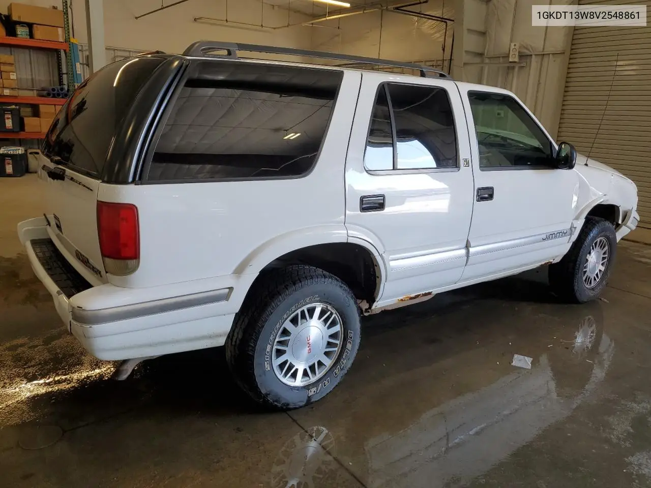 1997 GMC Jimmy VIN: 1GKDT13W8V2548861 Lot: 55925445