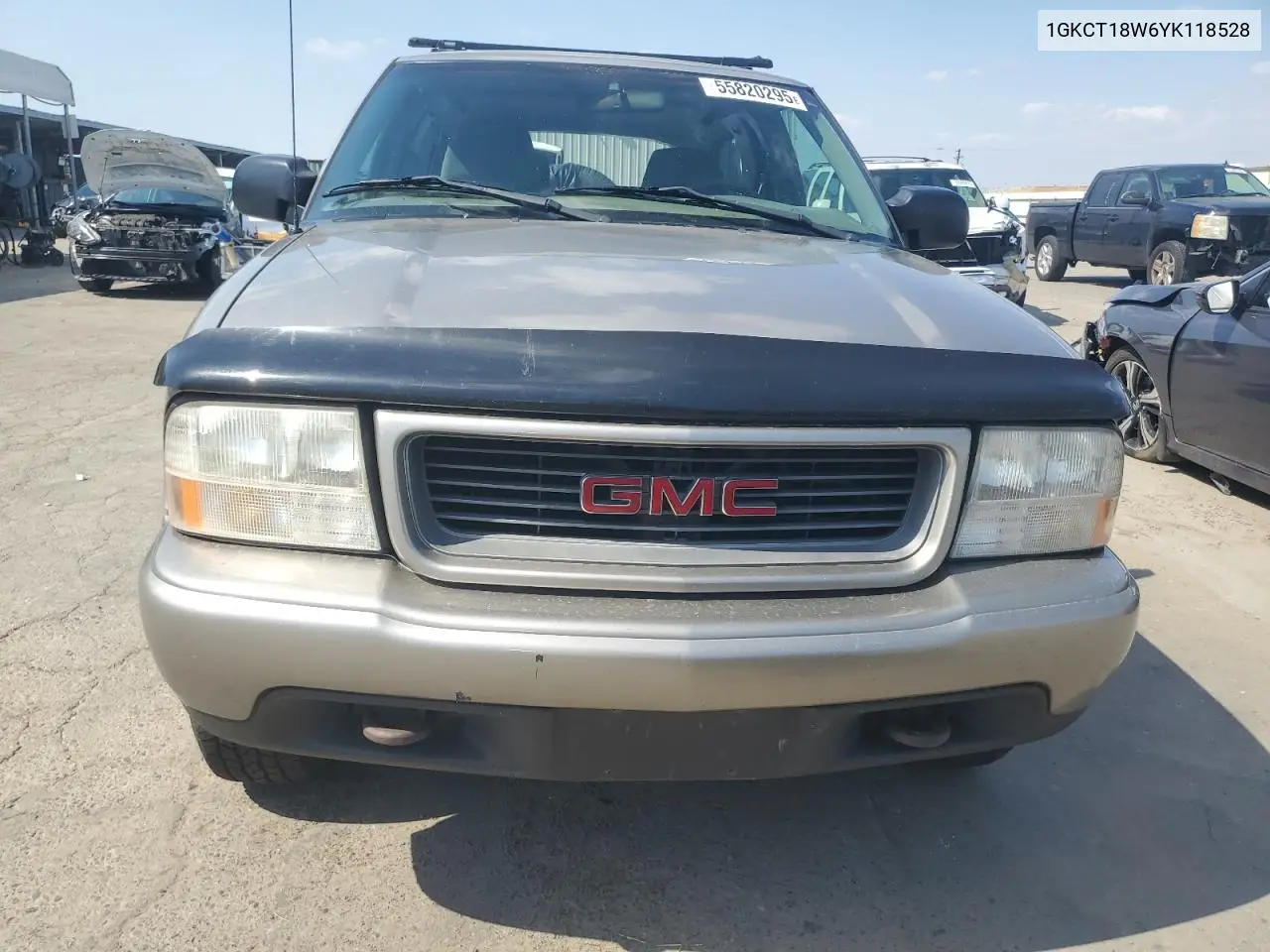 2000 GMC Jimmy VIN: 1GKCT18W6YK118528 Lot: 55820295