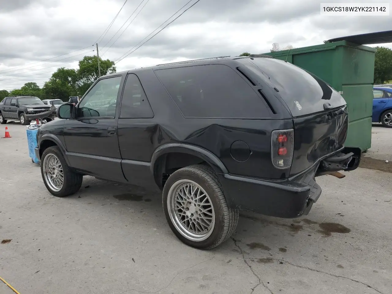 2000 GMC Jimmy VIN: 1GKCS18W2YK221142 Lot: 55846075