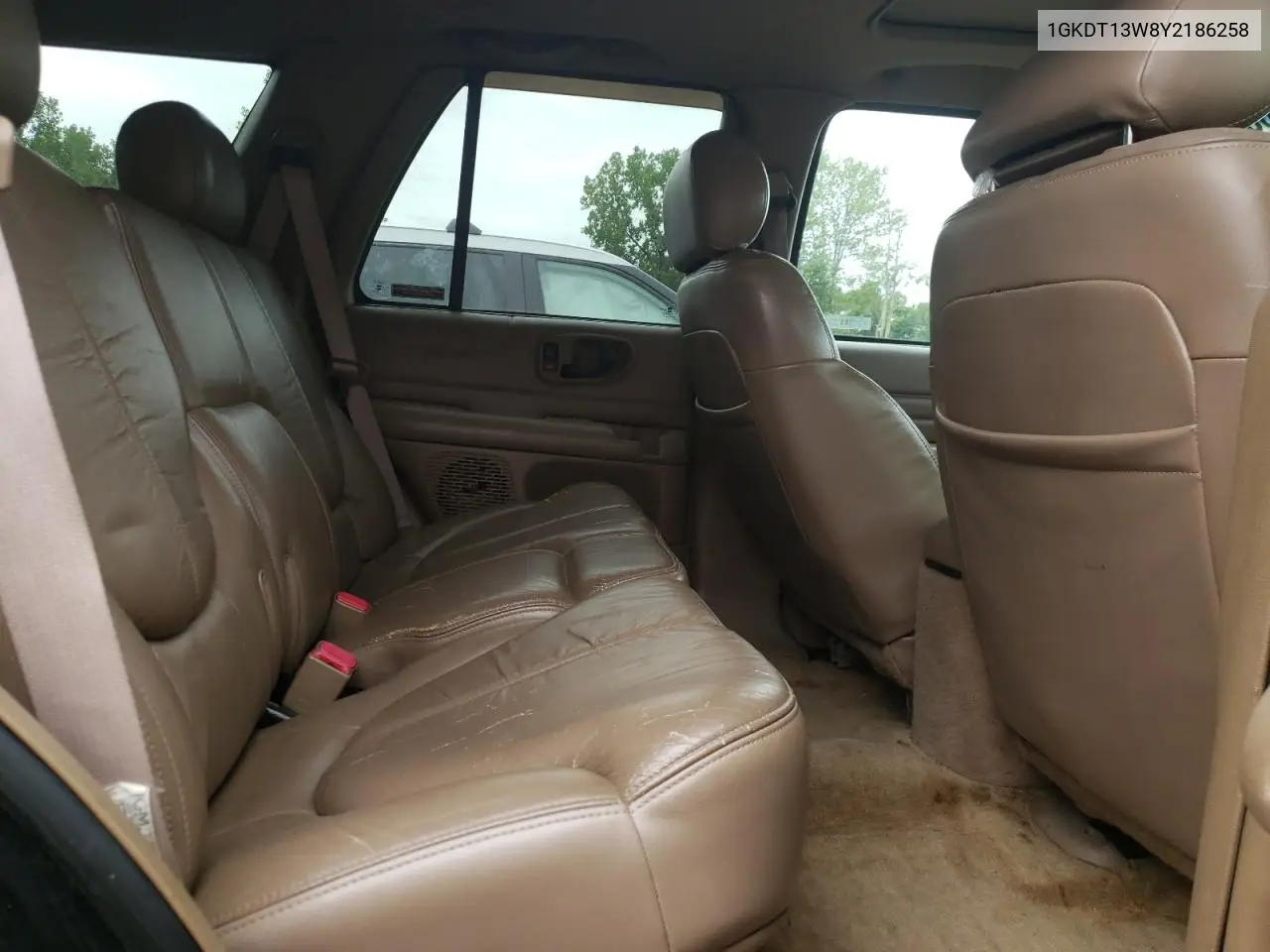 2000 GMC Jimmy / Envoy VIN: 1GKDT13W8Y2186258 Lot: 61835075