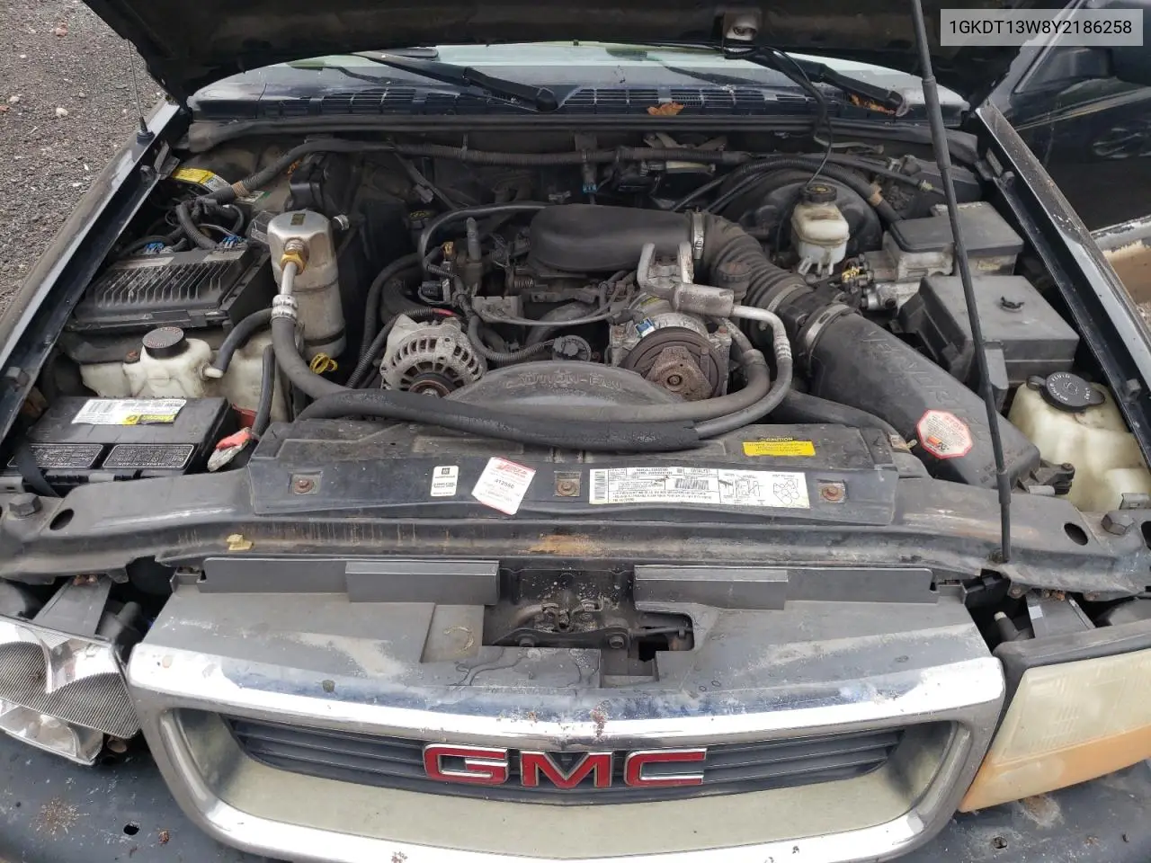 2000 GMC Jimmy / Envoy VIN: 1GKDT13W8Y2186258 Lot: 61835075