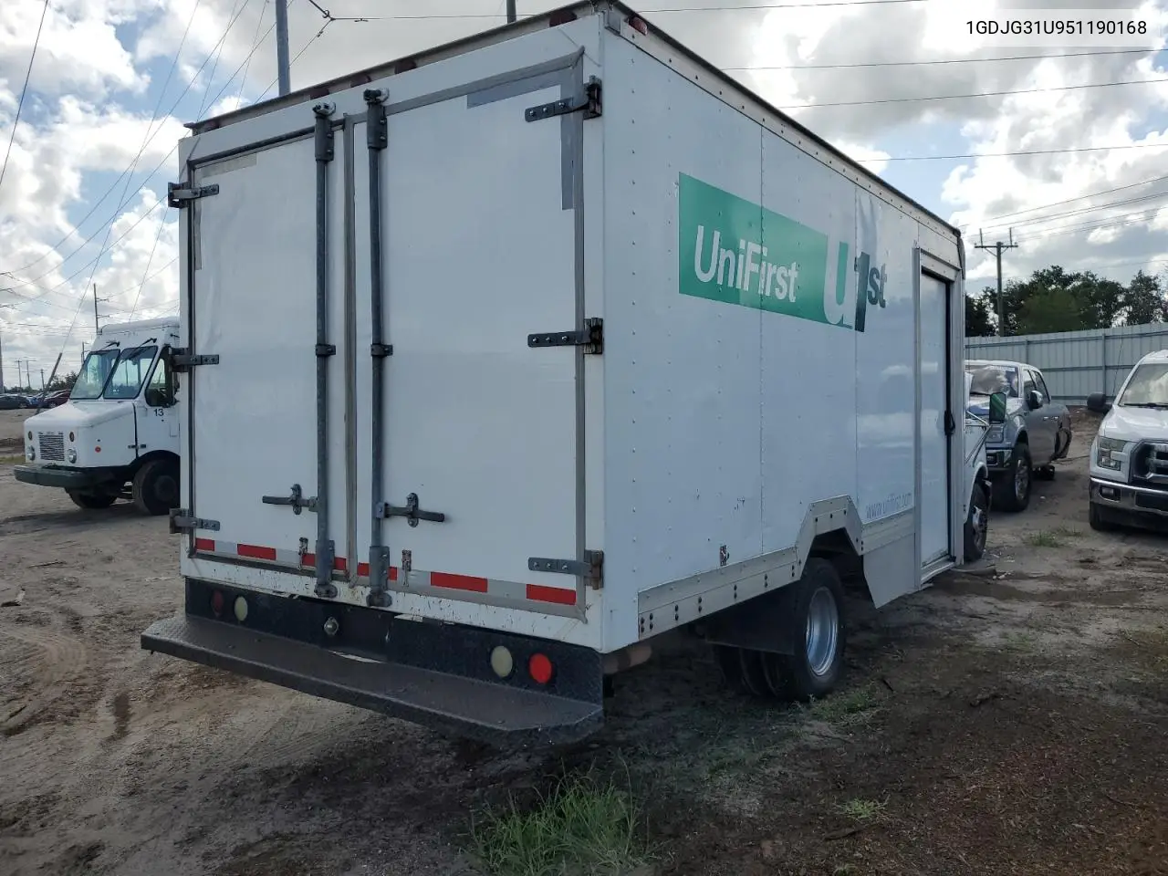 2005 GMC Savana Cutaway G3500 VIN: 1GDJG31U951190168 Lot: 62325485
