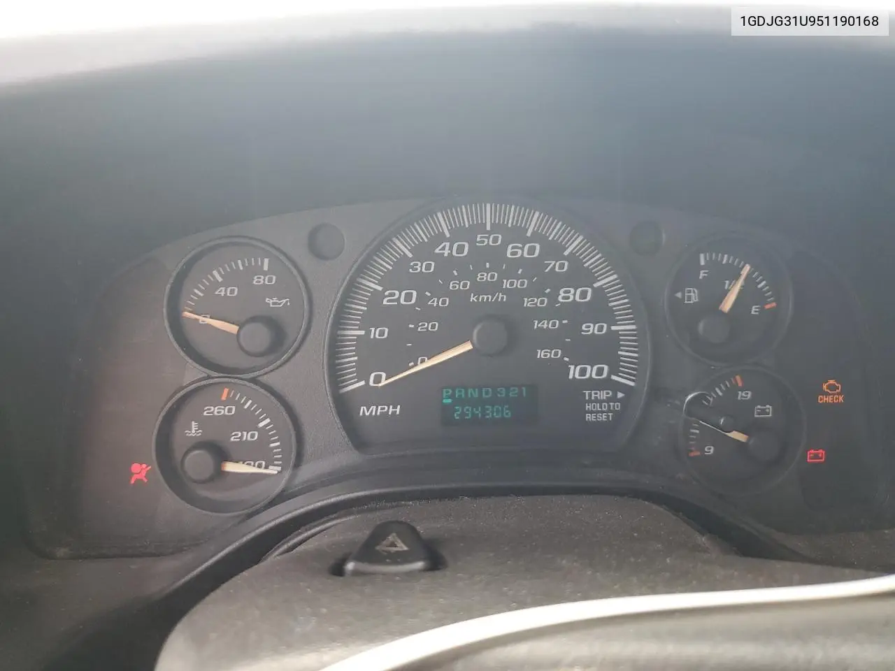 2005 GMC Savana Cutaway G3500 VIN: 1GDJG31U951190168 Lot: 62325485