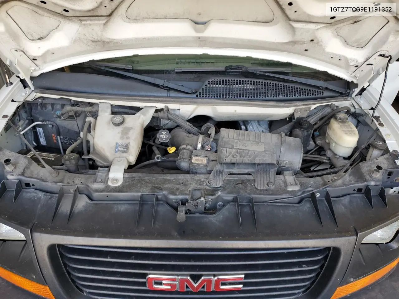 2014 GMC Savana G3500 VIN: 1GTZ7TCG9E1191352 Lot: 55930575