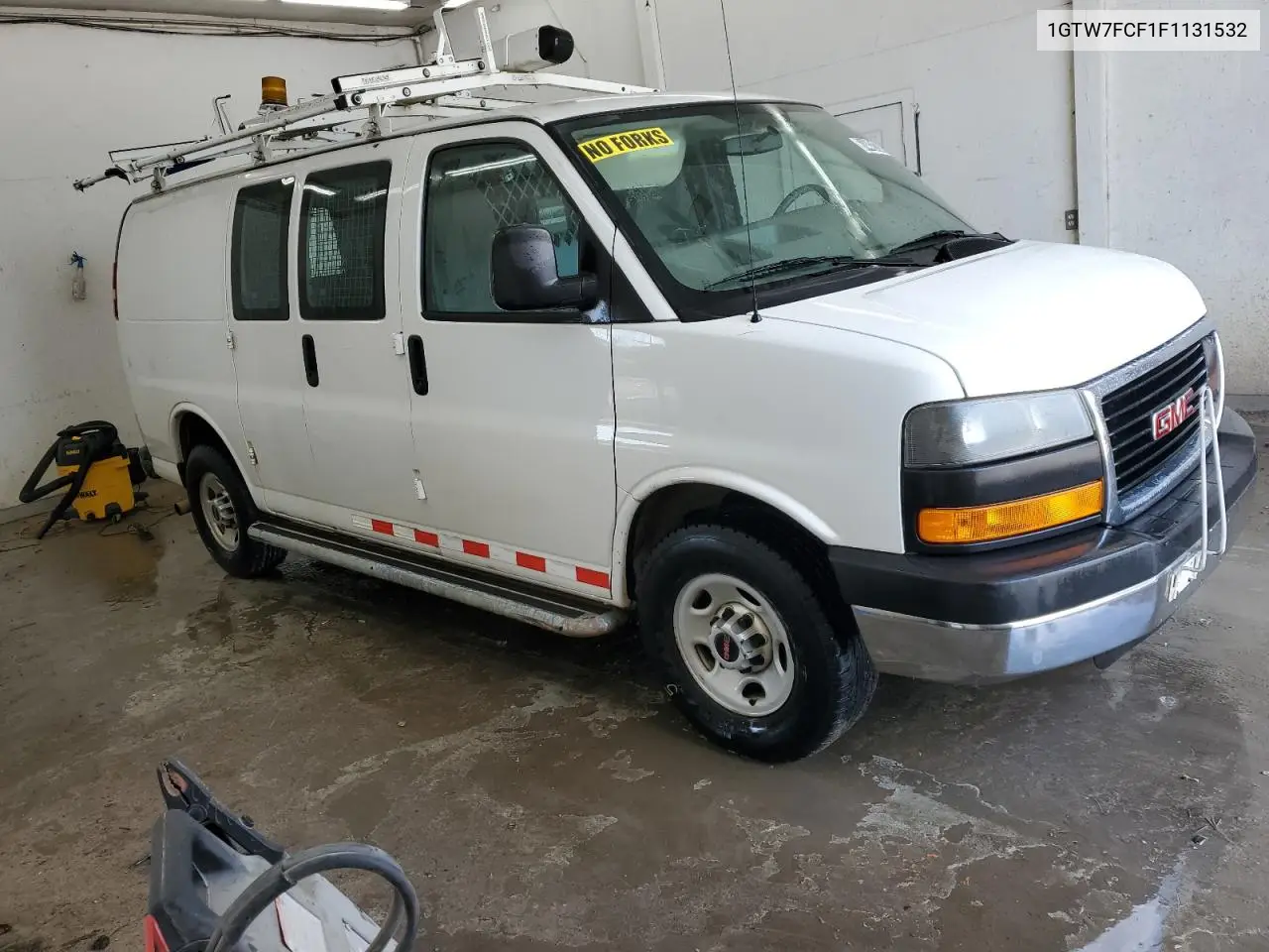 2015 GMC Savana G2500 VIN: 1GTW7FCF1F1131532 Lot: 61442135