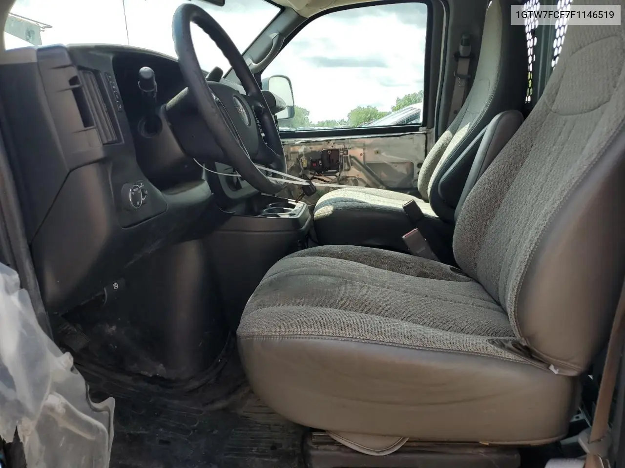 2015 GMC Savana G2500 VIN: 1GTW7FCF7F1146519 Lot: 65014645