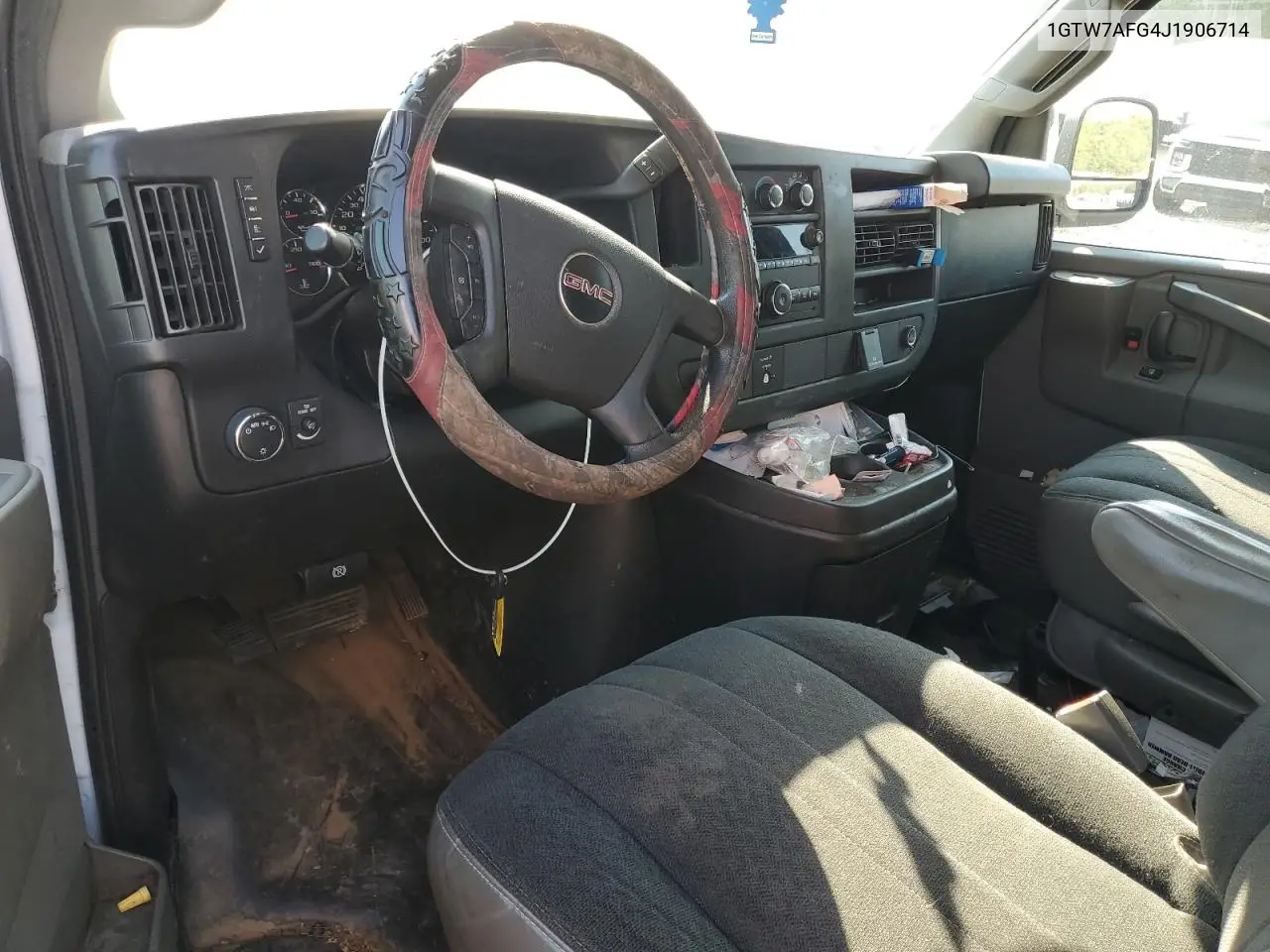 2018 GMC Savana G2500 VIN: 1GTW7AFG4J1906714 Lot: 52873685