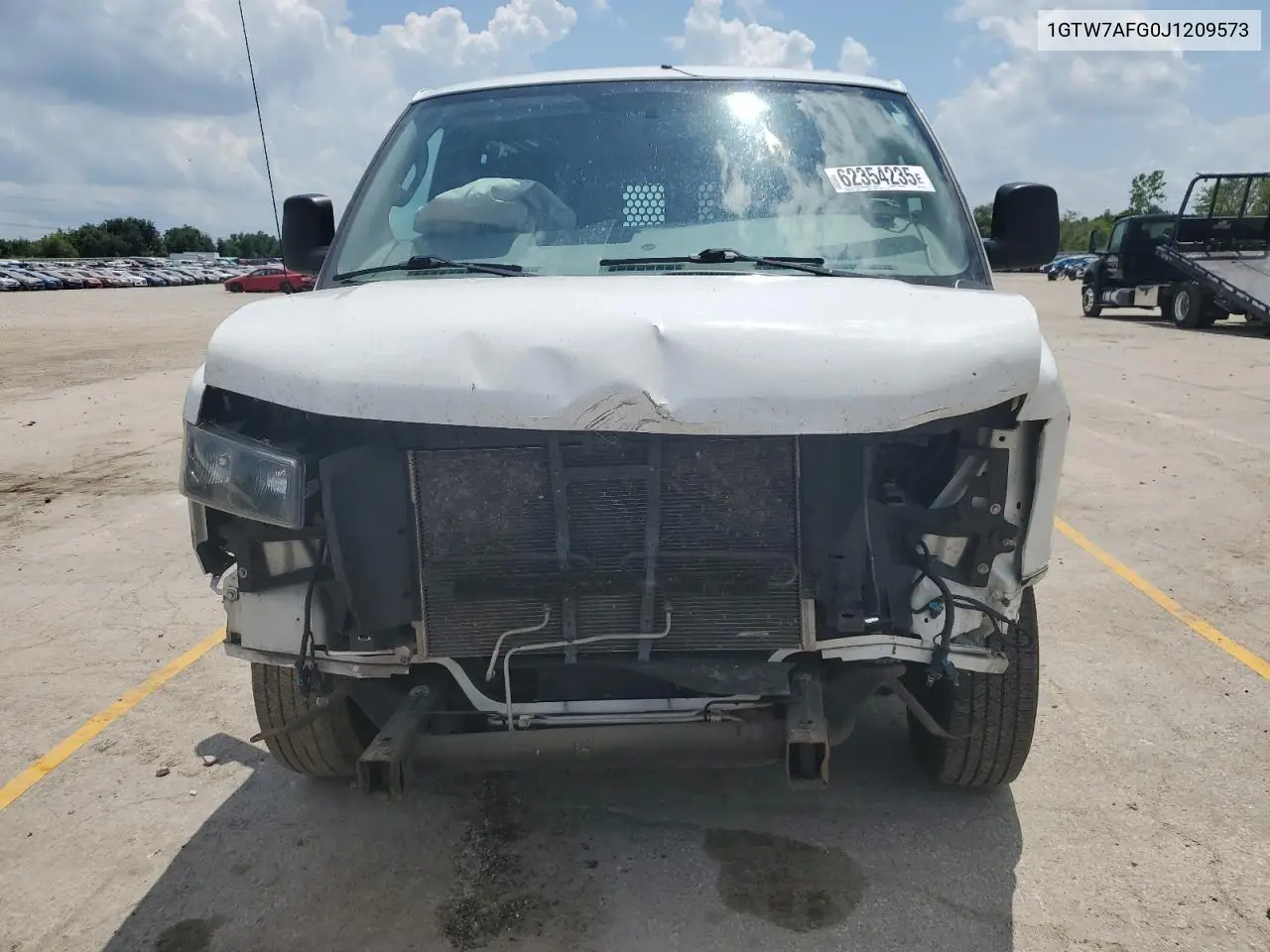2018 GMC Savana G2500 VIN: 1GTW7AFG0J1209573 Lot: 62354235
